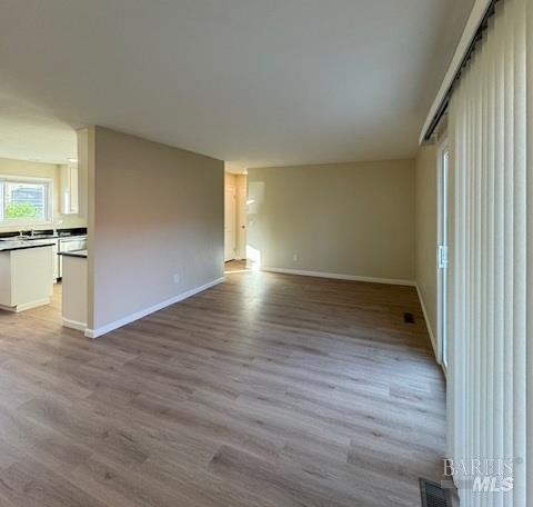 Building Photo - 220 Vineyard Dr