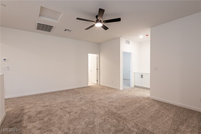 Building Photo - 494 Francesca Crst St