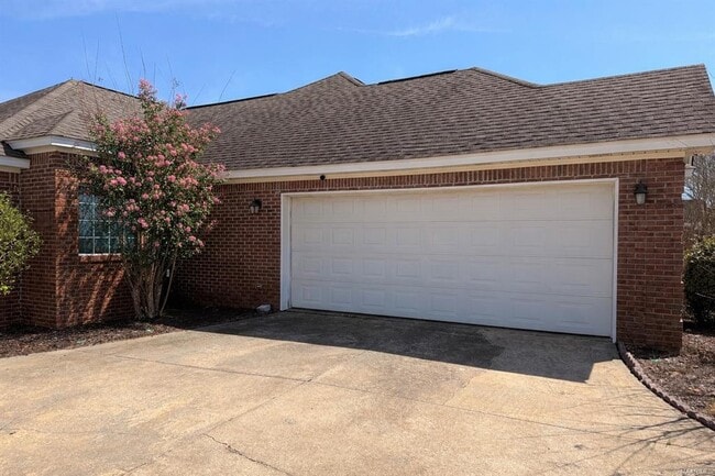 Building Photo - 428 Maribeth Loop