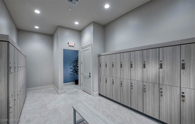 Building Photo - 20210 KIngmont Dr