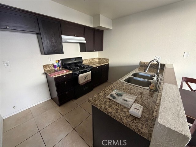 Building Photo - 1335 N Elderberry Ave