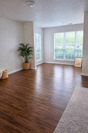 Building Photo - 330 Commonwealth Cir