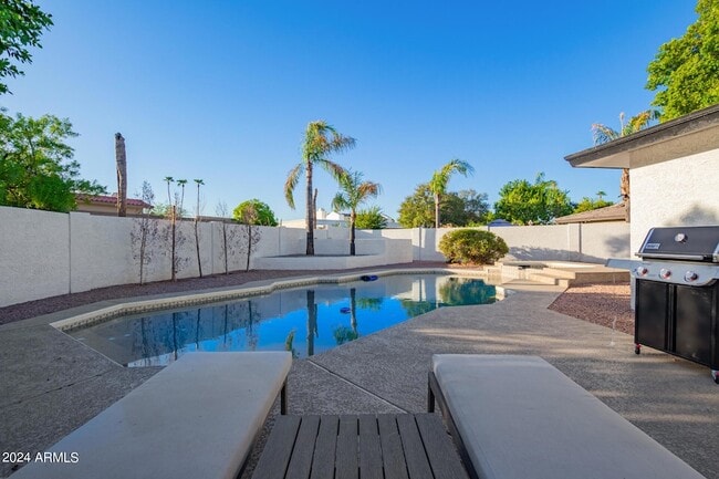 Building Photo - 15832 N 62nd Pl