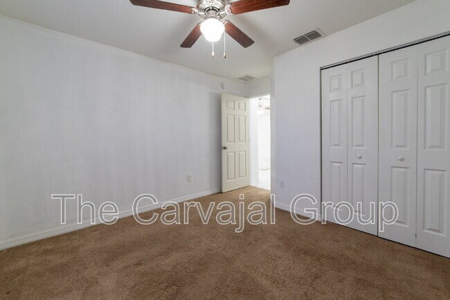 Building Photo - 5107 SW 165th St Rd
