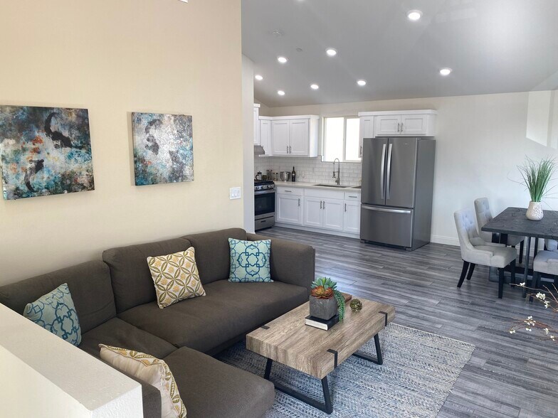 Primary Photo - 3525 Percy St