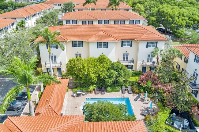 Building Photo - 2502 N Dixie Hwy