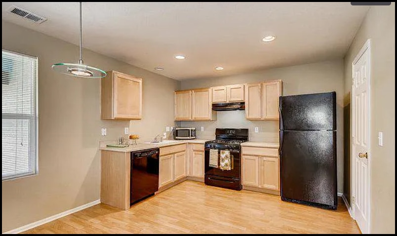 Building Photo - 159 Montgomery Dr