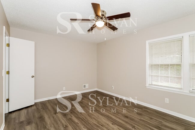 Building Photo - The Lifestyle You Deserve.