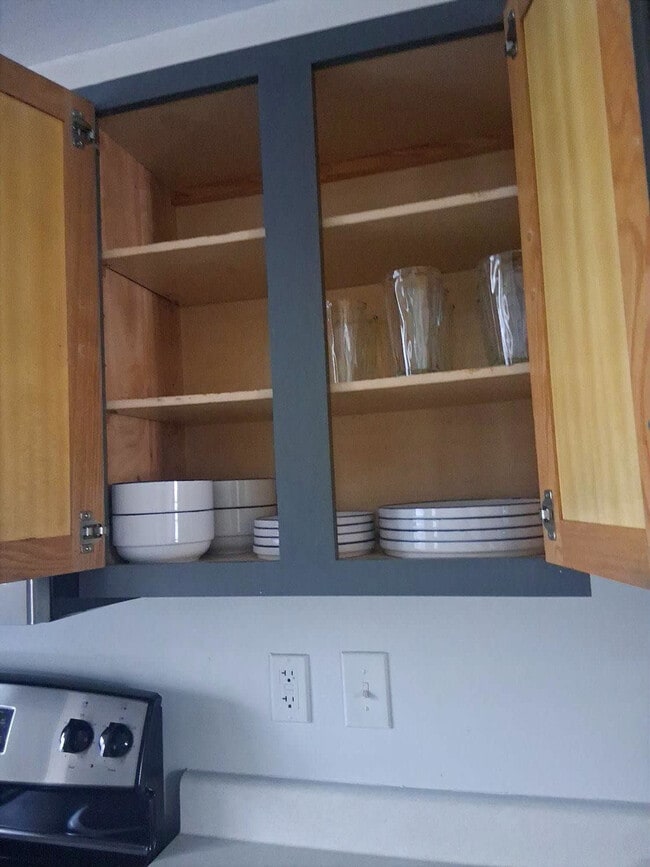 Building Photo - 1051 Southern Dr