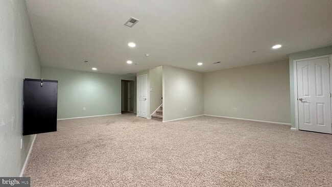 Building Photo - 938 Dutch Dr