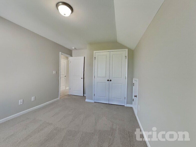 Building Photo - 65 Fish Whistle Ct