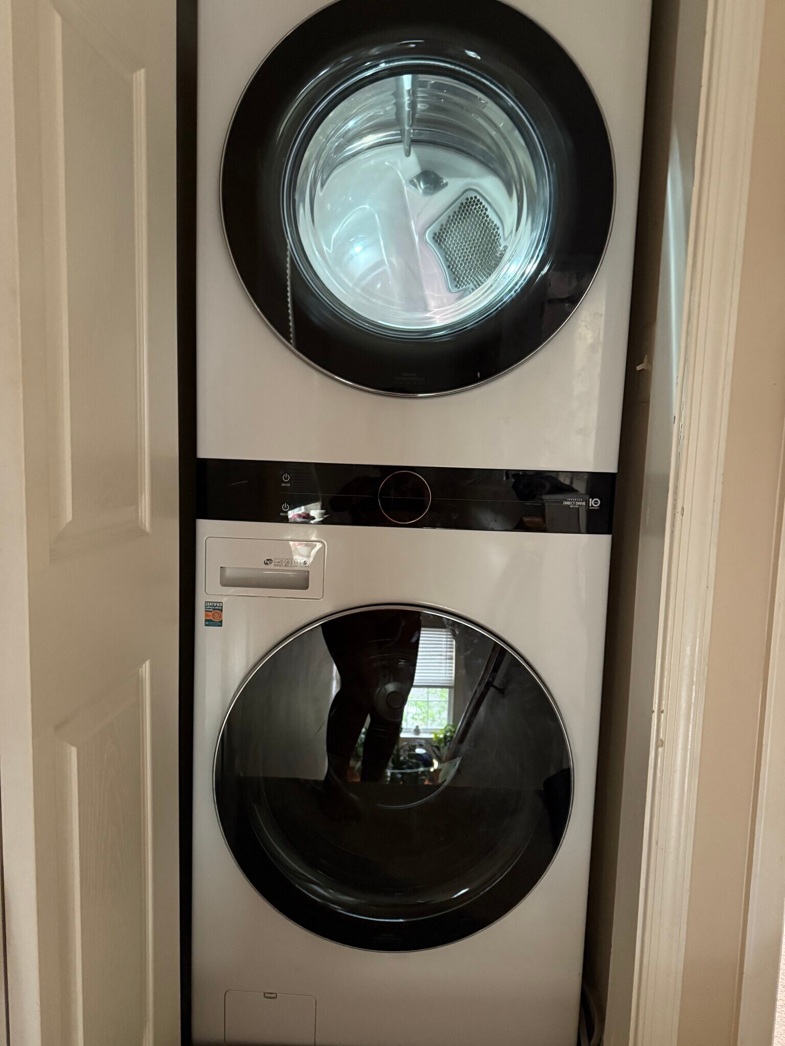 Full size laundry - 130 Danbury St SW