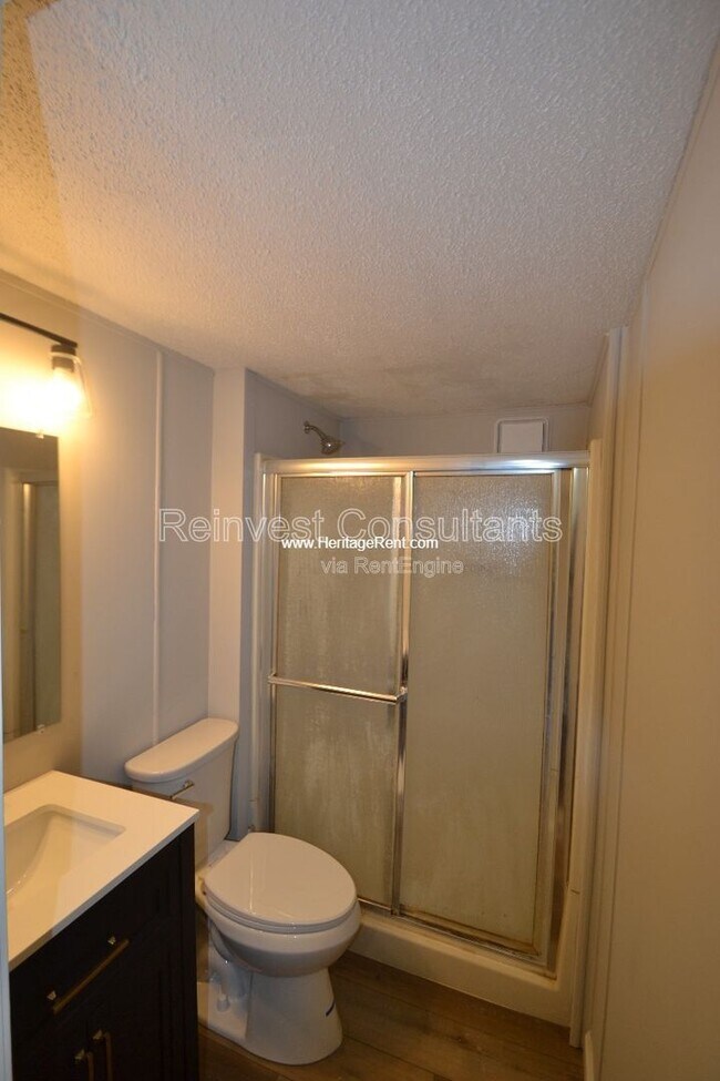 Building Photo - 11049 Stephens Rd