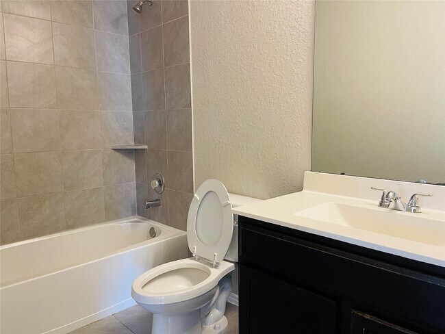 Building Photo - 719 Ashley Falls Ln