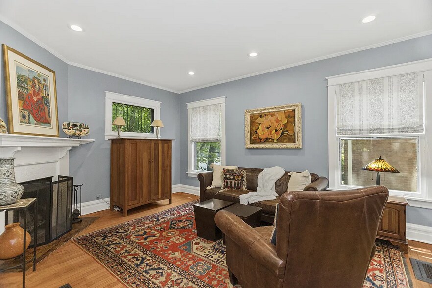 Building Photo - 2353 Ridge Ave