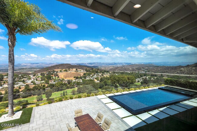 Building Photo - 4066 Calle Del Sol