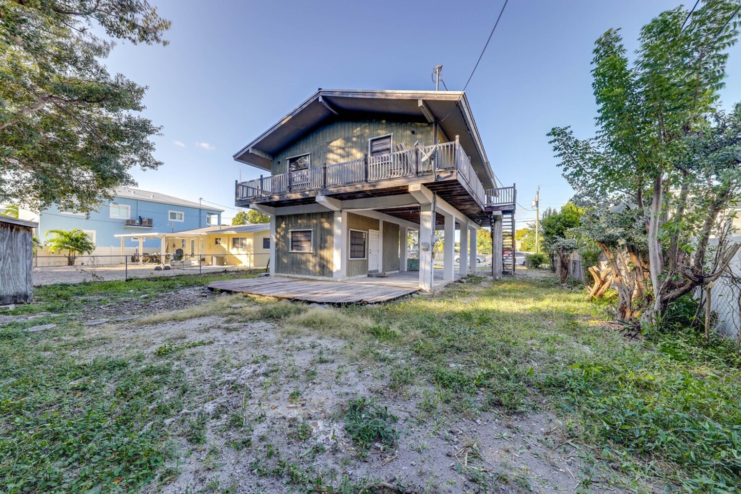Building Photo - 115 Marina Ave