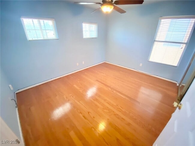 Building Photo - 8412 Bay Crest Dr