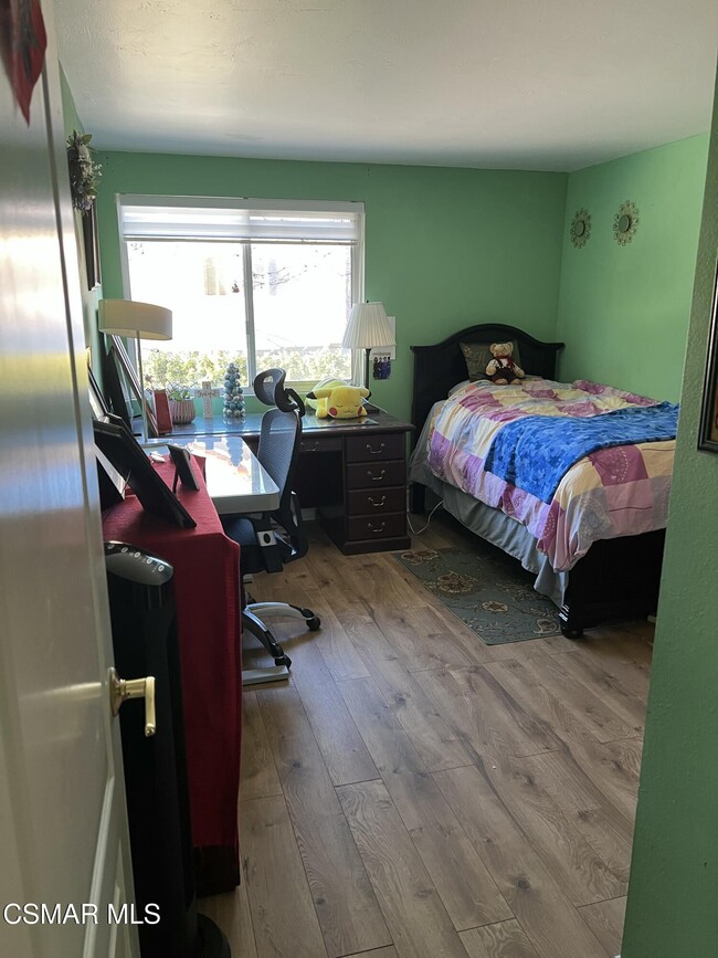 Building Photo - 729 Triunfo Canyon Rd