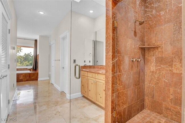 Building Photo - 9005 Opus Dr