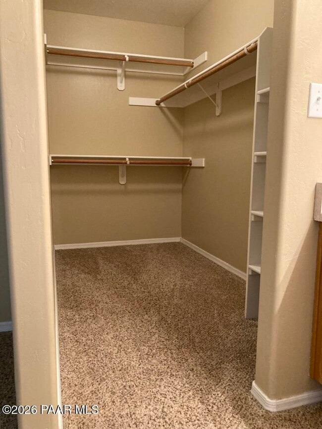 Building Photo - 8424 E Stevens Dr