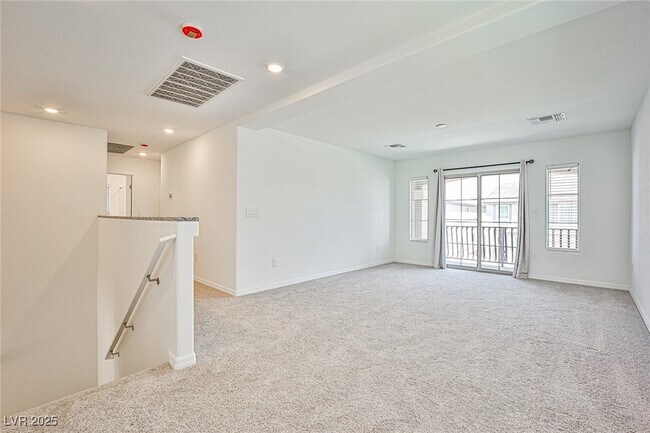 Building Photo - 7523 Castlegreen Ave