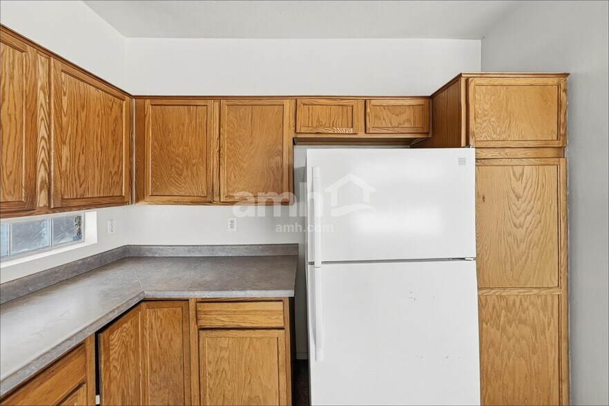 Building Photo - 1701 S 113th Dr