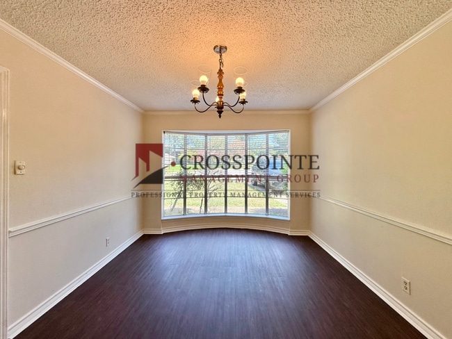 Building Photo - 4819 Gretna Green Ln