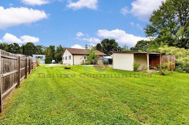 Building Photo - Darling 2 Bedroom Home in Middleville