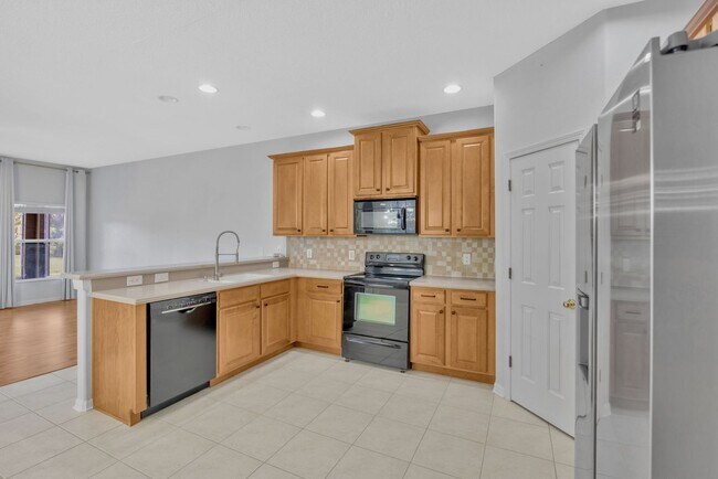 Building Photo - 10414 Tulip Field Way
