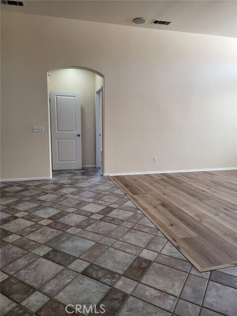 Building Photo - 25375 Forest Wood Cir