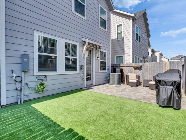 Building Photo - 3118 Cloud Forest Ln