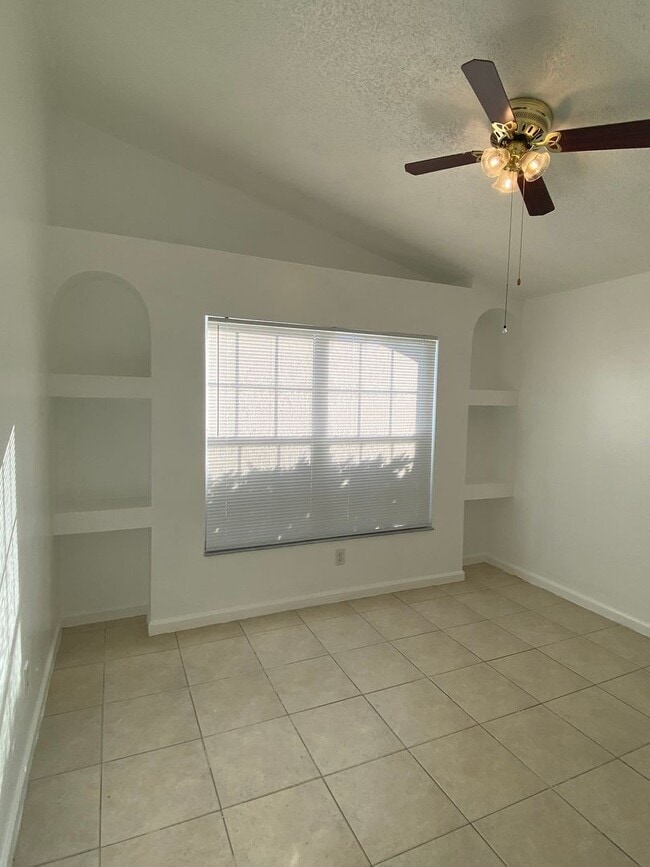 Building Photo - Home for rent