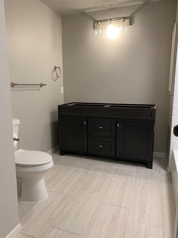 Building Photo - 500 Tiki Dr