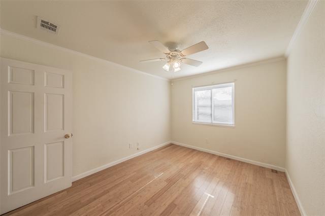 Building Photo - 2912 Charter Oak Dr