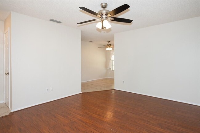 Building Photo - 8202 Longview Rd