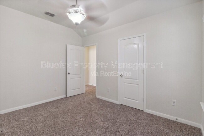 Building Photo - 13419 Canadian Parke