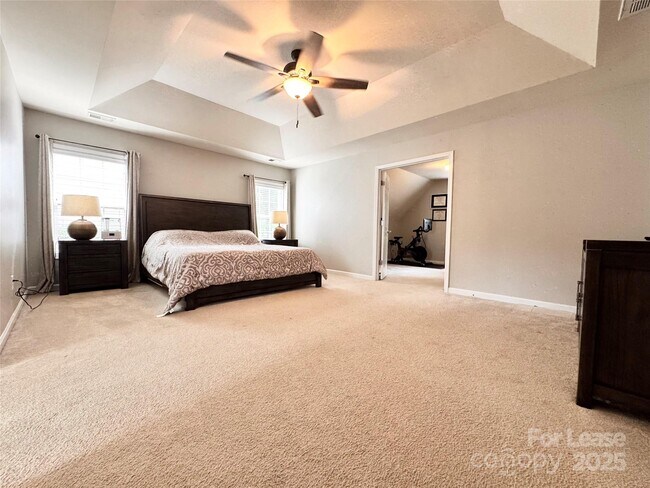 Building Photo - 10031 Glenburn Ln