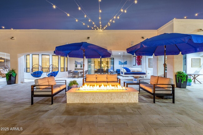 Building Photo - 2506 S 186th Dr