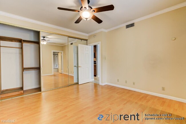 Building Photo - 2 br, 1.5 bath Condo - 601 North Kenwood S...