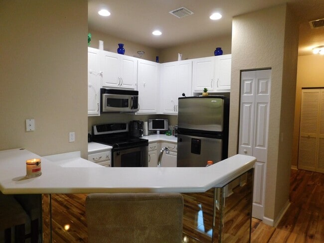 Building Photo - 3134 Grandiflora Dr