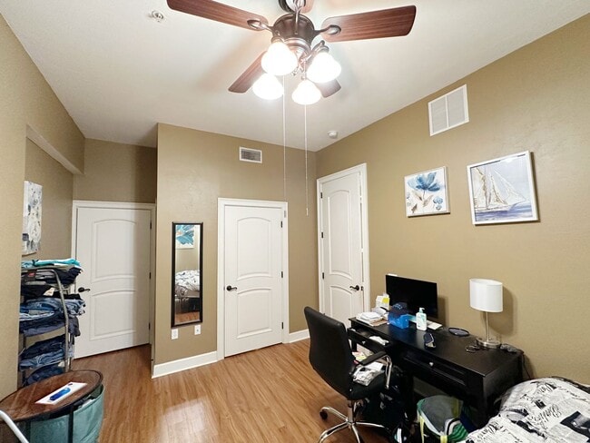 Building Photo - Jackson Square - 2 Bedroom, 2 Bathroom Condo