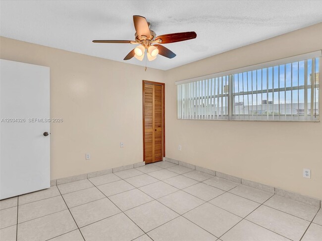 Building Photo - 210 NW 87th Ave