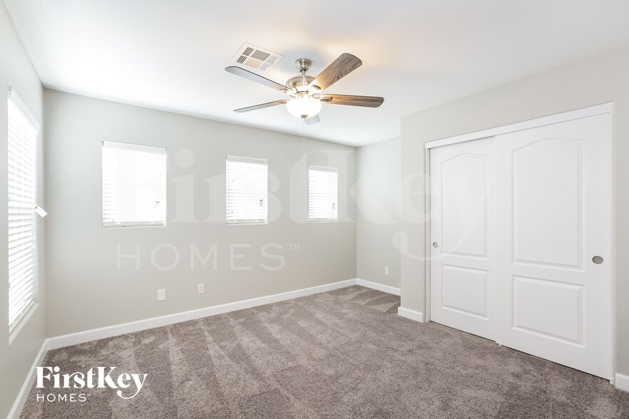 Building Photo - 8794 Timberleaf Ct