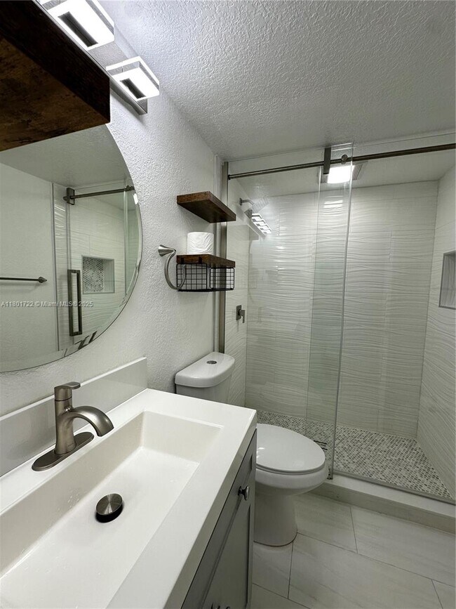 Building Photo - 17425 NW 75th Pl