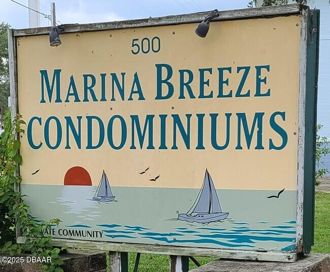 Building Photo - 500 S Beach St