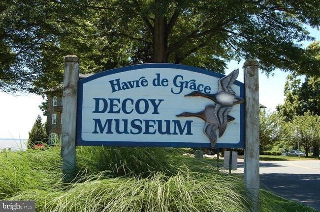 Building Photo - 82 Fountain St