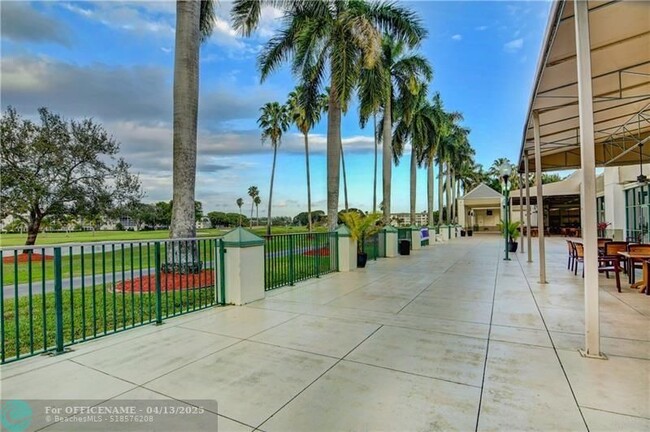 Building Photo - 1704 Andros Isle
