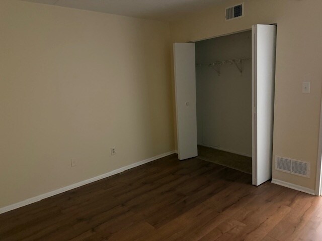 Building Photo - 604 Stony Way