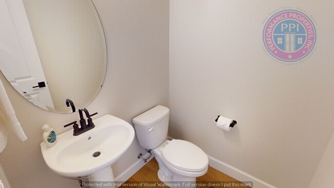 Building Photo - Newer Home in Sought After Reed's Crossing...